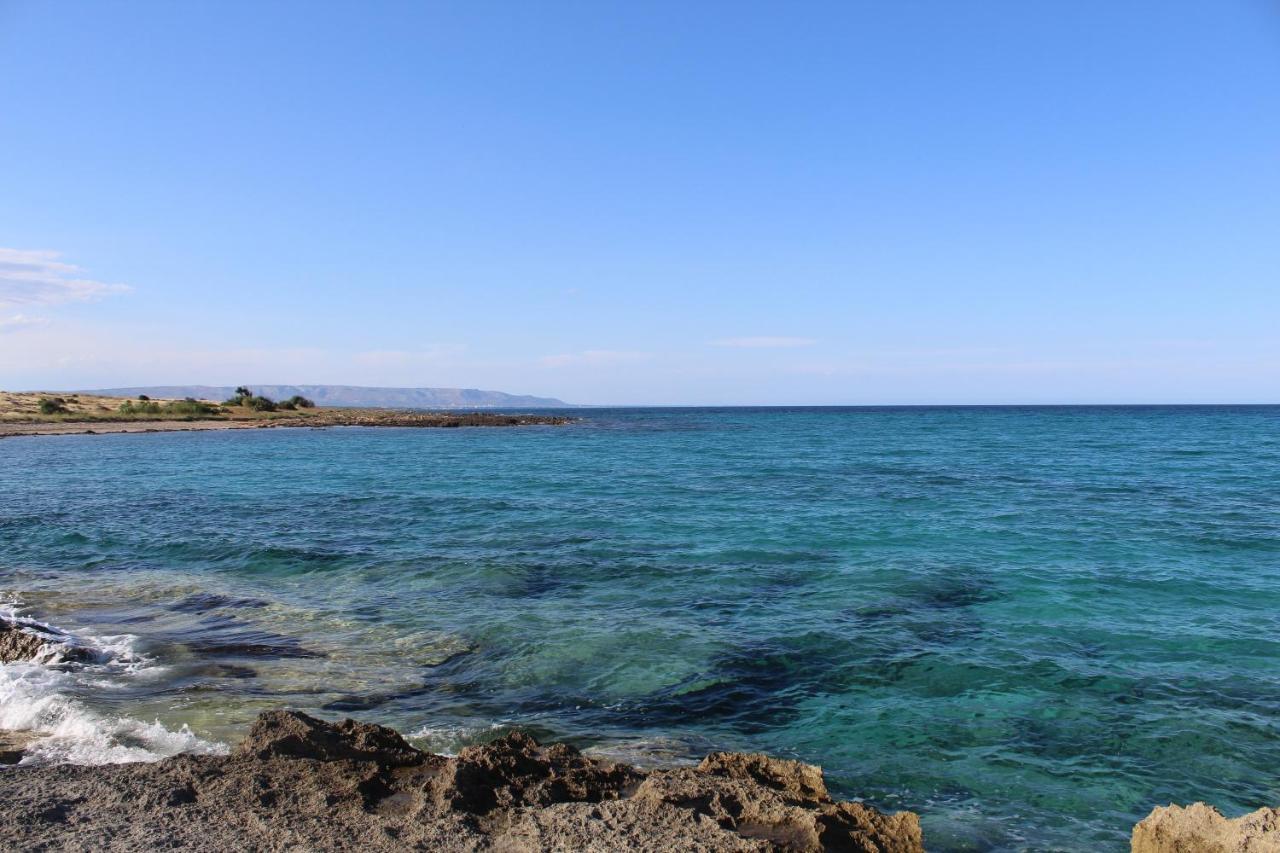 B&B La Rosa Pachino Εξωτερικό φωτογραφία