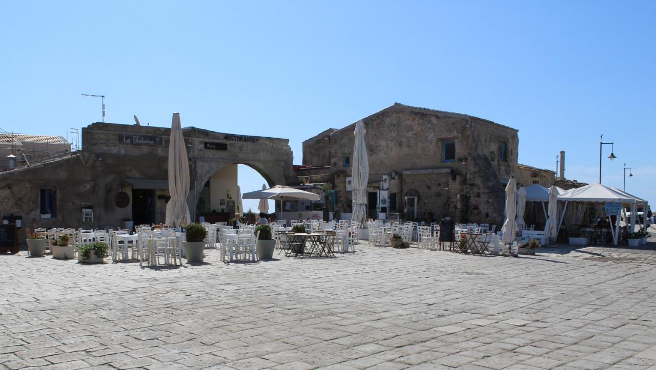 B&B La Rosa Pachino Εξωτερικό φωτογραφία